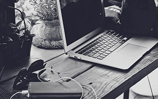 意甲知名媒体人：米兰与迈尼昂续约谈判已经进入最后阶段，只差其经纪人点头